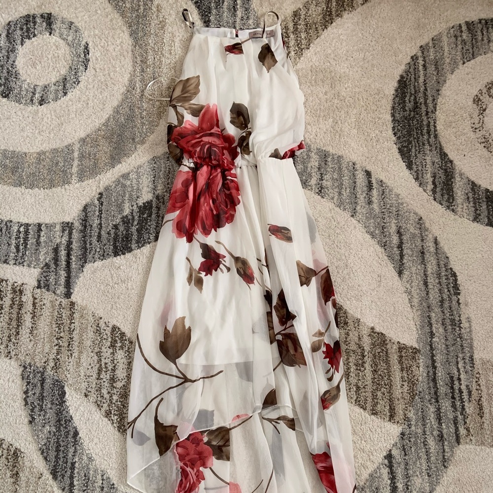 BRAND NEW floral flowy dress